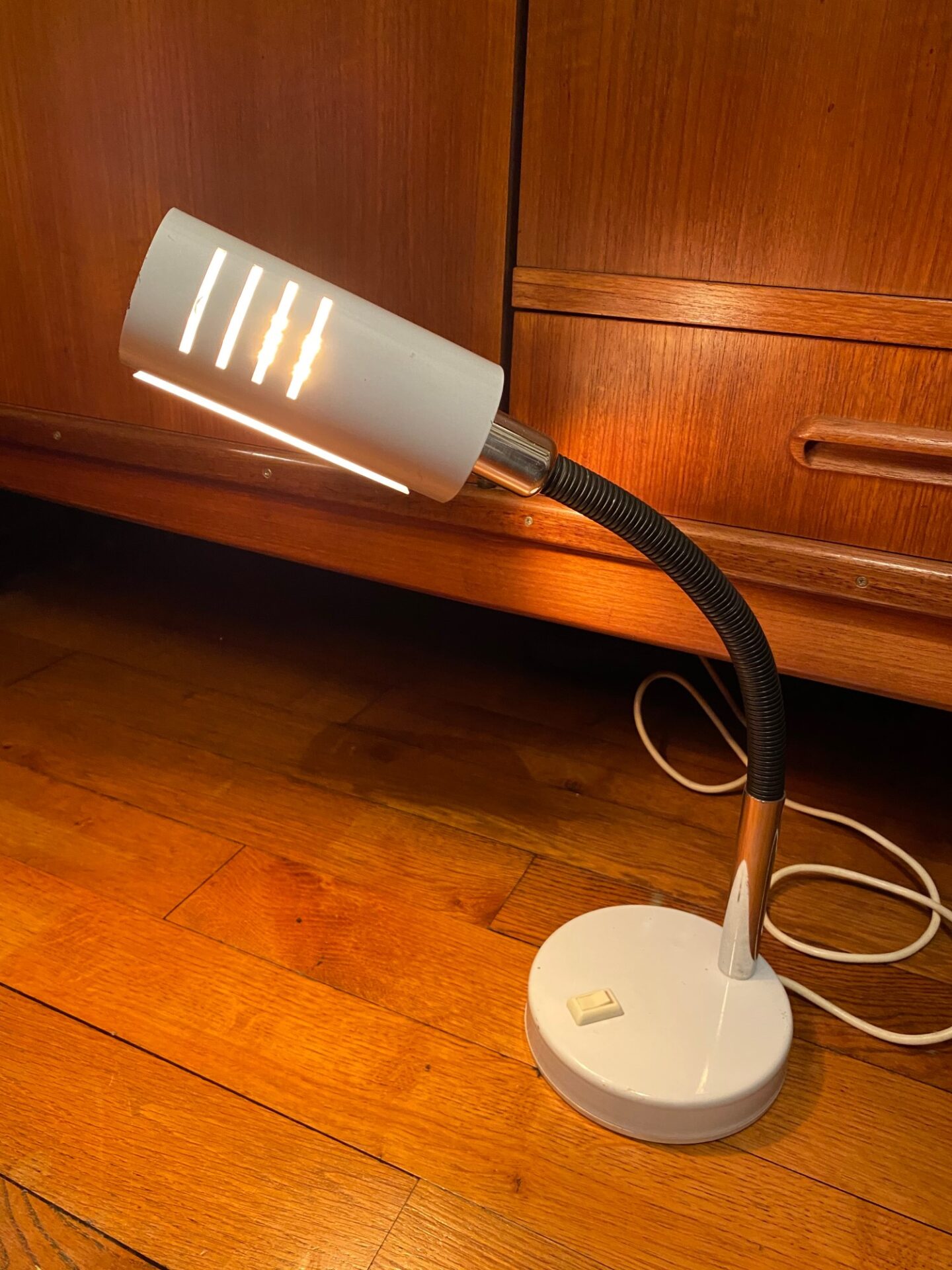 Lampe articulée orientable blanche