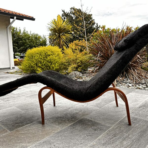 Chaise longue modèle 36 dit “Pernilla” par Bruno Mathsson