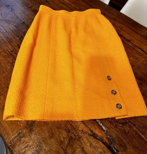 Jupe laine jaune Chanel